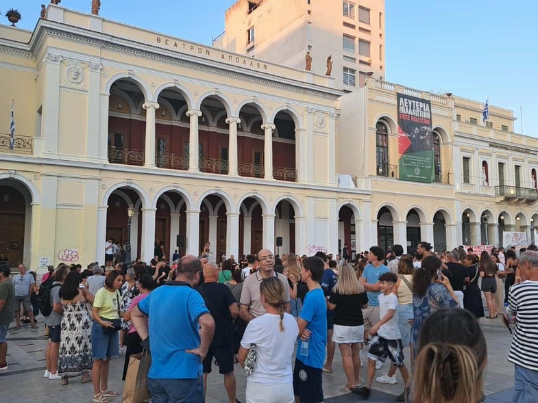 Στους δρόμους και πάλι οι Πατρινοί για τα Τέμπη – “Ζητείται δικαιοσύνη”