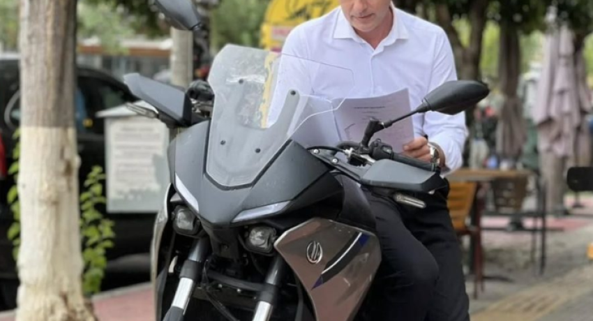 Μάριος Αθανασίου: «Θα ήθελα πολύ να μοιάζω στον Σάκη Ρουβά»